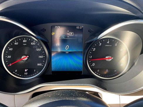 Used 2021 Mercedes-Benz GLC 300 4MATIC w/ Premium Package image 23