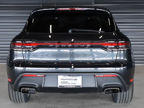 Certified 2024 Porsche Macan AWD/4WD image 10