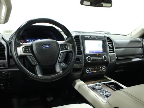 Used 2021 Ford Expedition Max Platinum AWD/4WD image 2