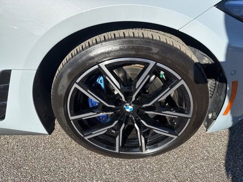 Used 2025 BMW M440i image 24