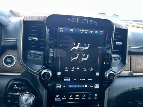 Used 2023 RAM 1500 Limited AWD/4WD image 16