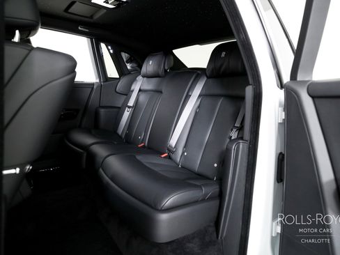 Certified 2023 Rolls-Royce Phantom Sedan w/ The Phantom Package image 18