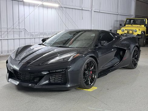 Used 2024 Chevrolet Corvette Z06 w/ Stealth Interior Trim Package RWD image 55
