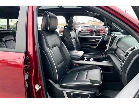 Used 2025 RAM 1500 Laramie image 8