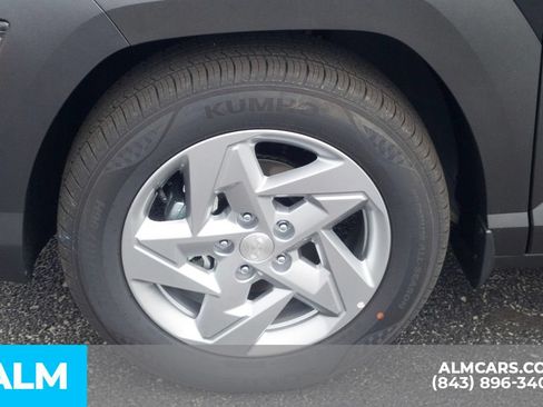 Used 2026 Hyundai Kona SE FWD image 12