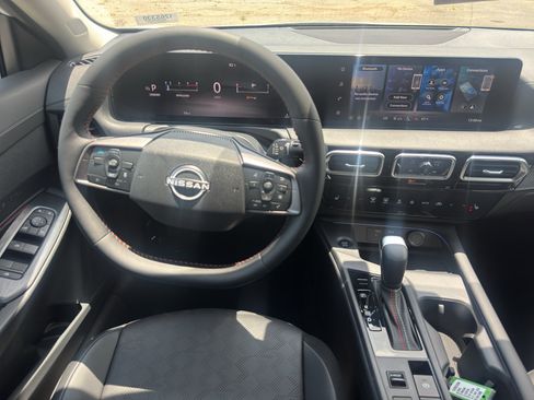 New 2026 Nissan Sentra SR FWD image 13