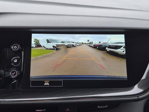 Used 2023 Buick Envision Essence FWD image 24