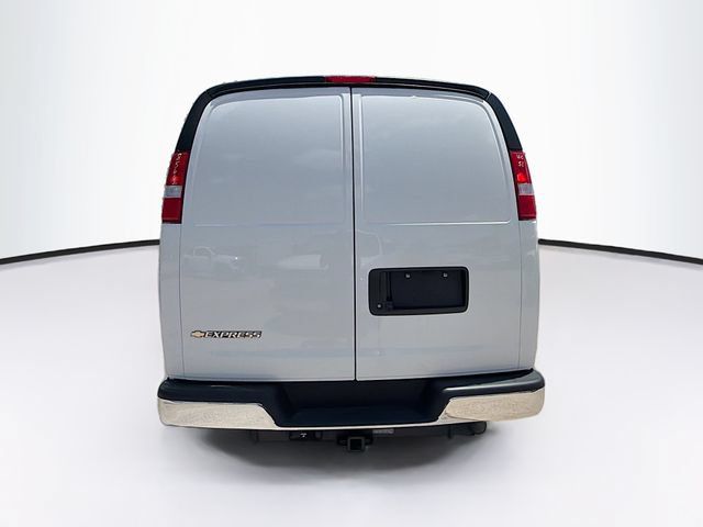 New 2026 Chevrolet Express 2500 w/ Driver Convenience Package RWD image 6