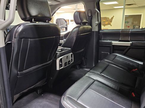 Used 2021 Ford F250 Lariat w/ Tremor Off-Road Package image 23