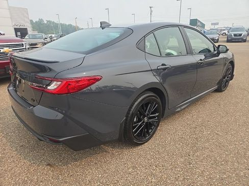 Used 2025 Toyota Camry SE AWD/4WD image 7