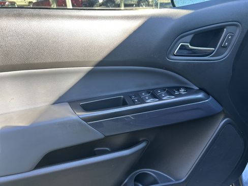 Used 2022 Chevrolet Colorado Z71 image 14