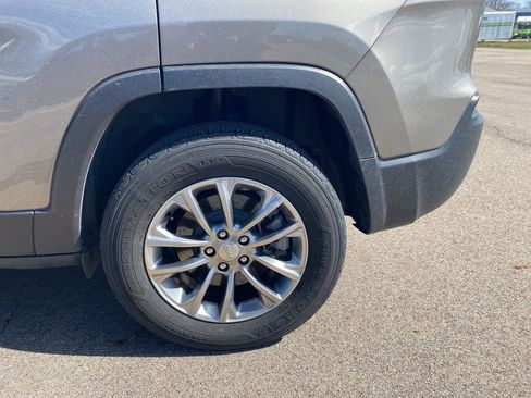 Used 2020 Jeep Cherokee Latitude Lux w/ Quick Order Package 26H Lux image 14