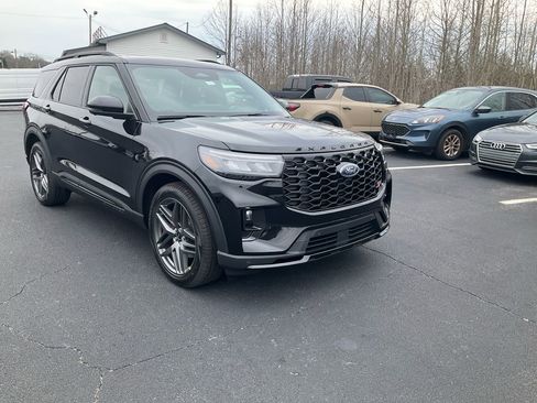 New 2026 Ford Explorer ST w/ Sun And Sound Package image 3