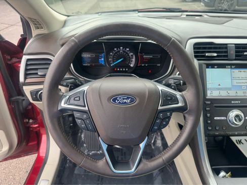 Used 2018 Ford Fusion Platinum image 21