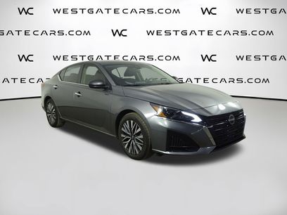 Used 2024 Nissan Altima 2.5 SV