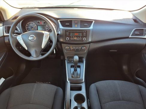 Used 2016 Nissan Sentra S image 3
