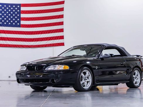 Used 1998 Ford Mustang Cobra RWD image 23