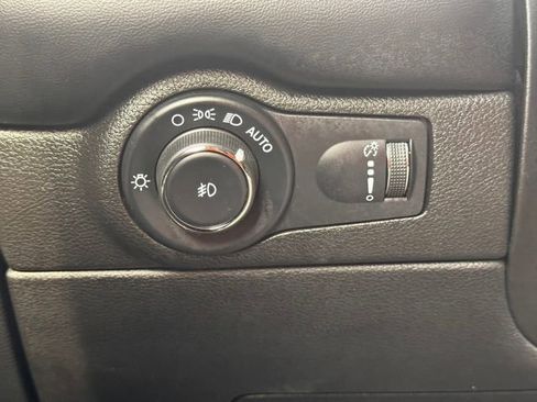 Certified 2023 Dodge Durango GT image 27