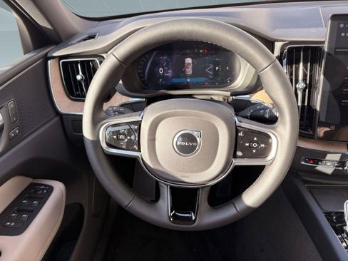 Used 2026 Volvo XC60 B5 Core w/ Climate Package AWD/4WD image 17