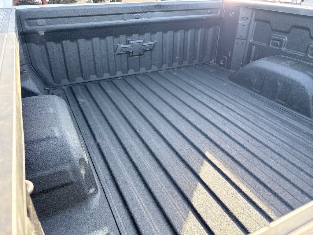 Used 2025 Chevrolet Silverado 1500 W/T w/ Trailering Package AWD/4WD image 23