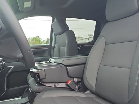 New 2026 Chevrolet Silverado 1500 LT w/ Z71 Off-Road Package AWD/4WD image 12