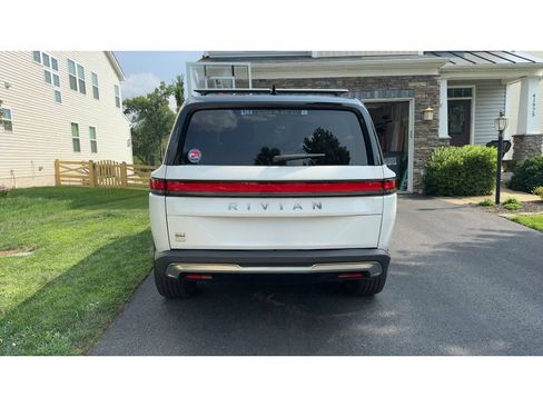 Used 2024 Rivian R1S Adventure AWD/4WD image 4