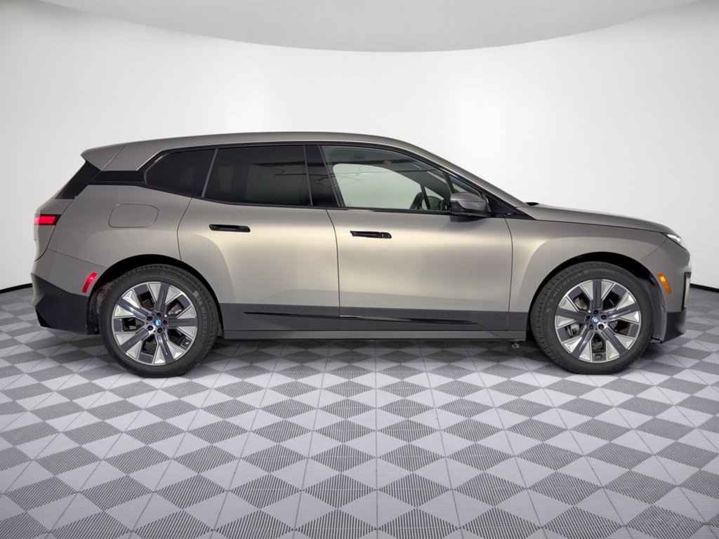 Certified 2024 BMW iX xDrive50 AWD/4WD image 8