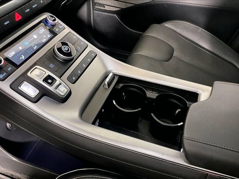 Used 2024 Hyundai Palisade Calligraphy FWD image 13
