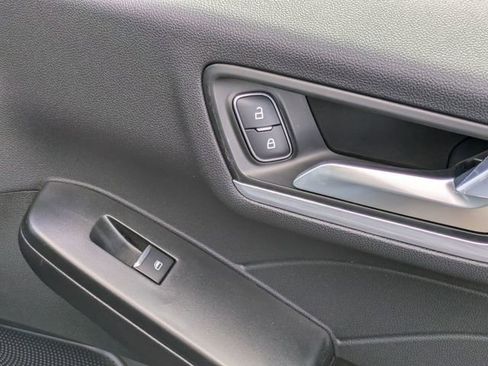 New 2025 Ford Escape SE w/ PHEV Premium Package image 39