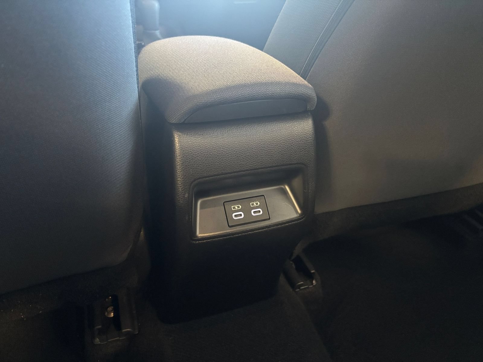 Used 2025 Toyota Corolla LE FWD image 21