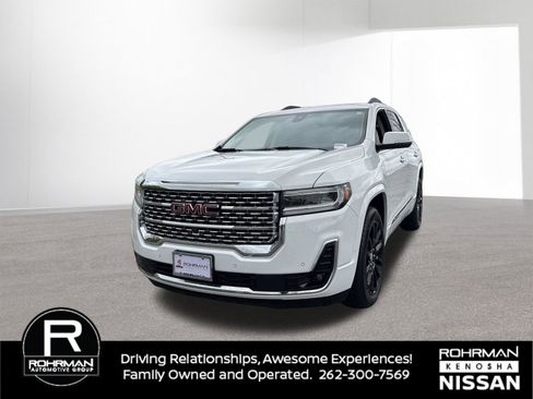Used 2023 GMC Acadia Denali w/ Denali Ultimate Package AWD/4WD image 2