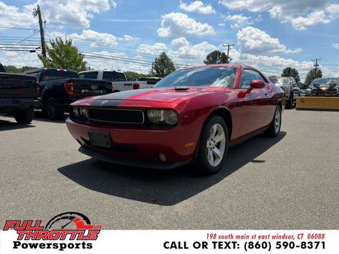 Used 2009 Dodge Challenger R/T RWD image 5