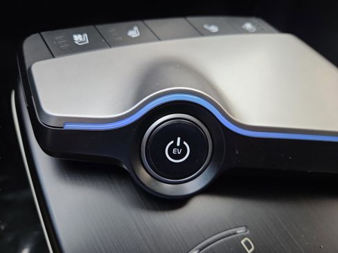 New 2025 Kia EV6 GT-Line RWD image 24