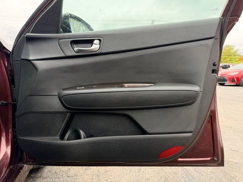 Used 2017 Kia Optima EX image 29