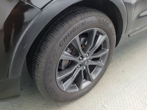 Used 2018 Ford Explorer XLT w/ Equipment Group 202A AWD/4WD image 31