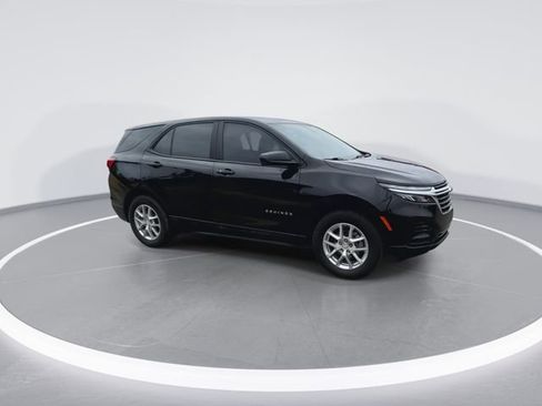 Used 2023 Chevrolet Equinox LS FWD image 13