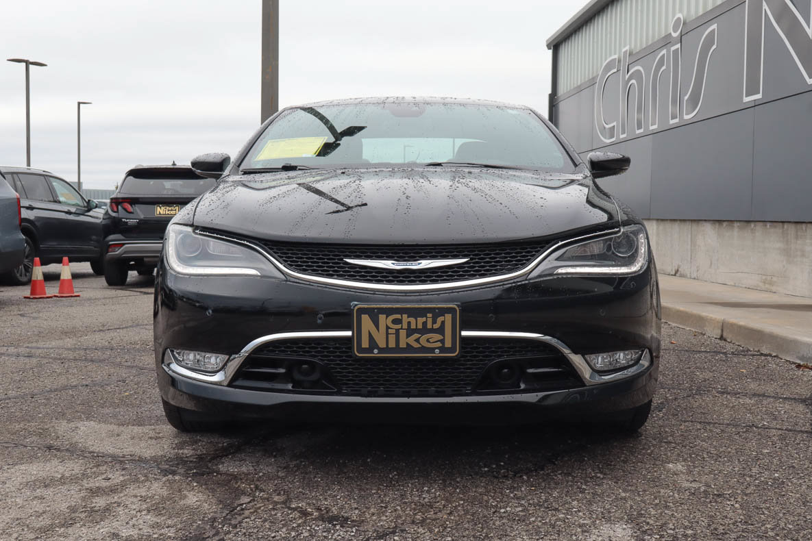Used 2016 Chrysler 200 C w/ Premium Group FWD image 2
