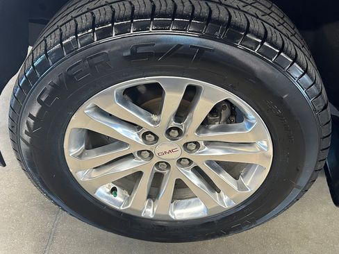 Used 2016 GMC Canyon SLT image 9