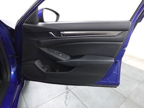 Used 2018 Honda Accord Sport image 26