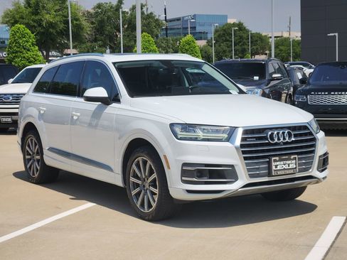 Used 2018 Audi Q7 3.0T Prestige AWD/4WD image 3