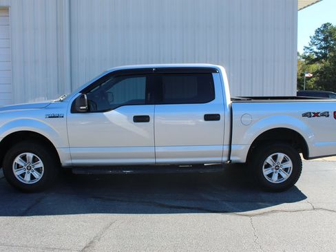 Used 2016 Ford F150 XLT w/ Trailer Tow Package image 5