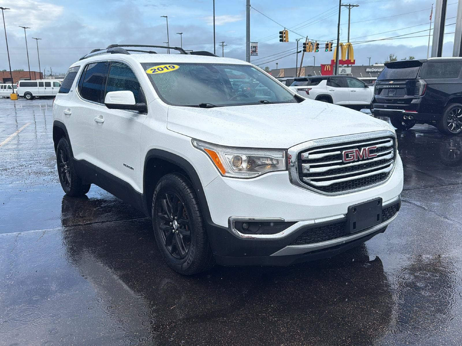 Used 2019 GMC Acadia SLT AWD/4WD image 7
