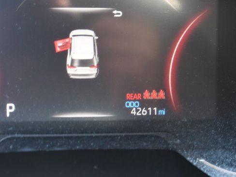 Certified 2024 Toyota RAV4 LE image 32