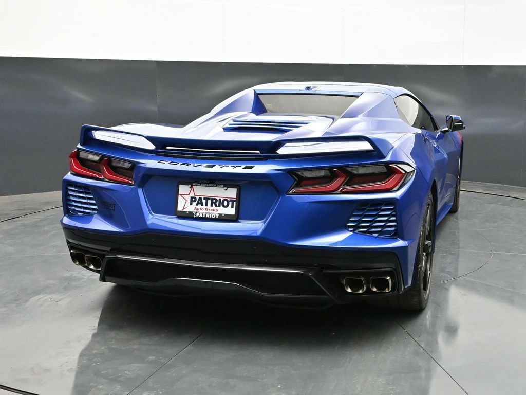 Used 2022 Chevrolet Corvette Stingray Premium Conv w/ Z51 Performance Package RWD image 27