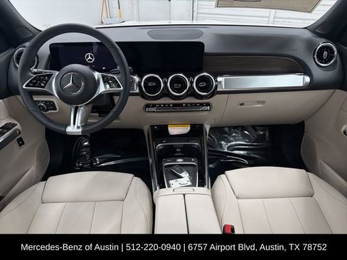 Used 2026 Mercedes-Benz GLB 250 image 22