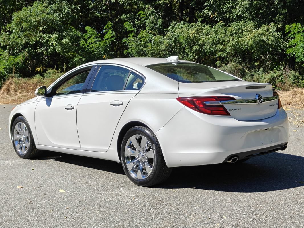 Used 2016 Buick Regal FWD image 5