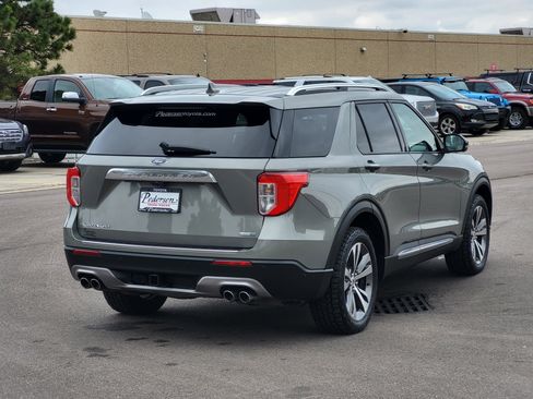 Used 2020 Ford Explorer Platinum AWD/4WD image 2