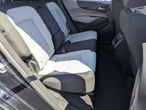 Used 2023 Chevrolet Equinox LT image 28