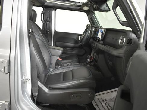 Used 2024 Jeep Wrangler High Altitude AWD/4WD image 36