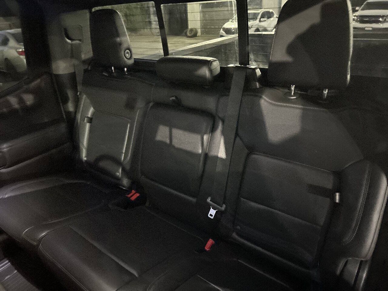 Used 2022 Chevrolet Silverado 1500 LTZ w/ LTZ Premium Package AWD/4WD image 19